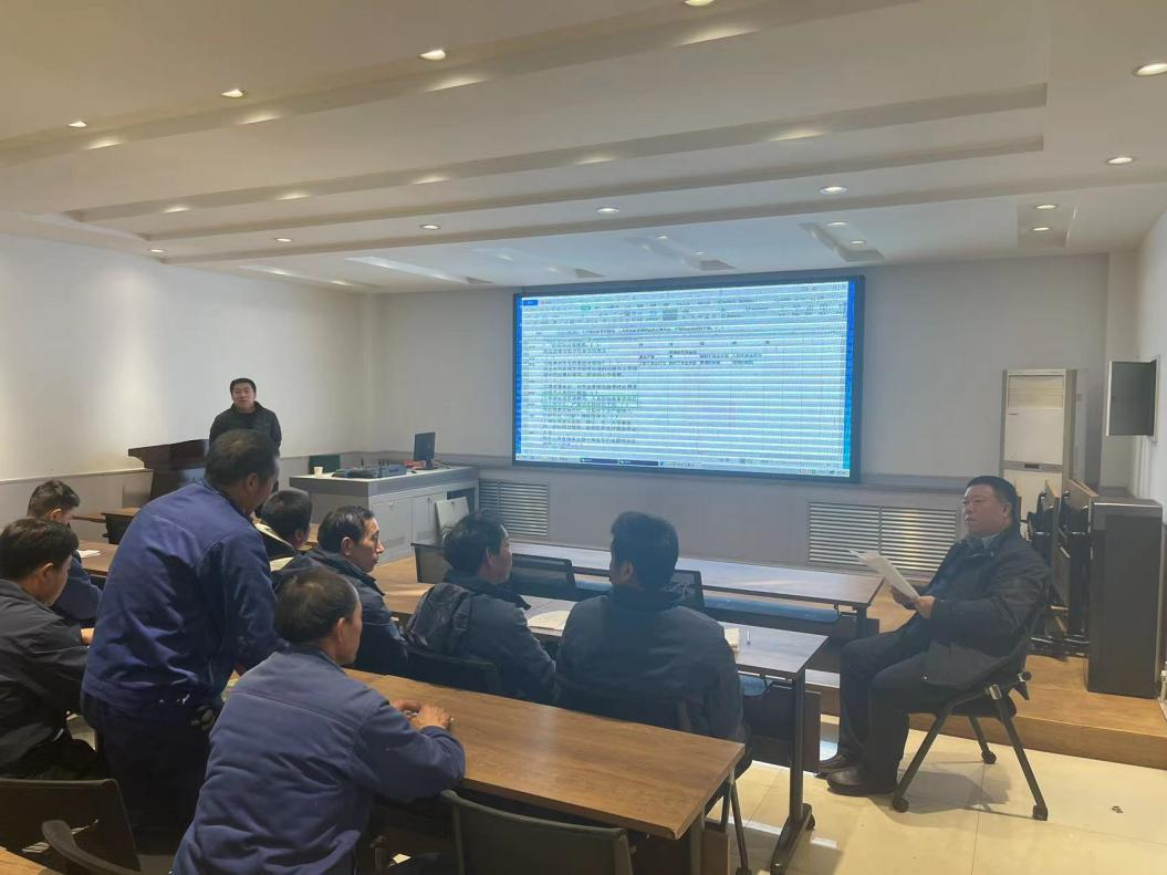 盛元煤業(yè)開展“不放心人員”專項(xiàng)培訓(xùn)